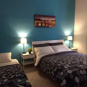 3* Гостевой дом Amoraroma, Economy With Shared Bathrooms