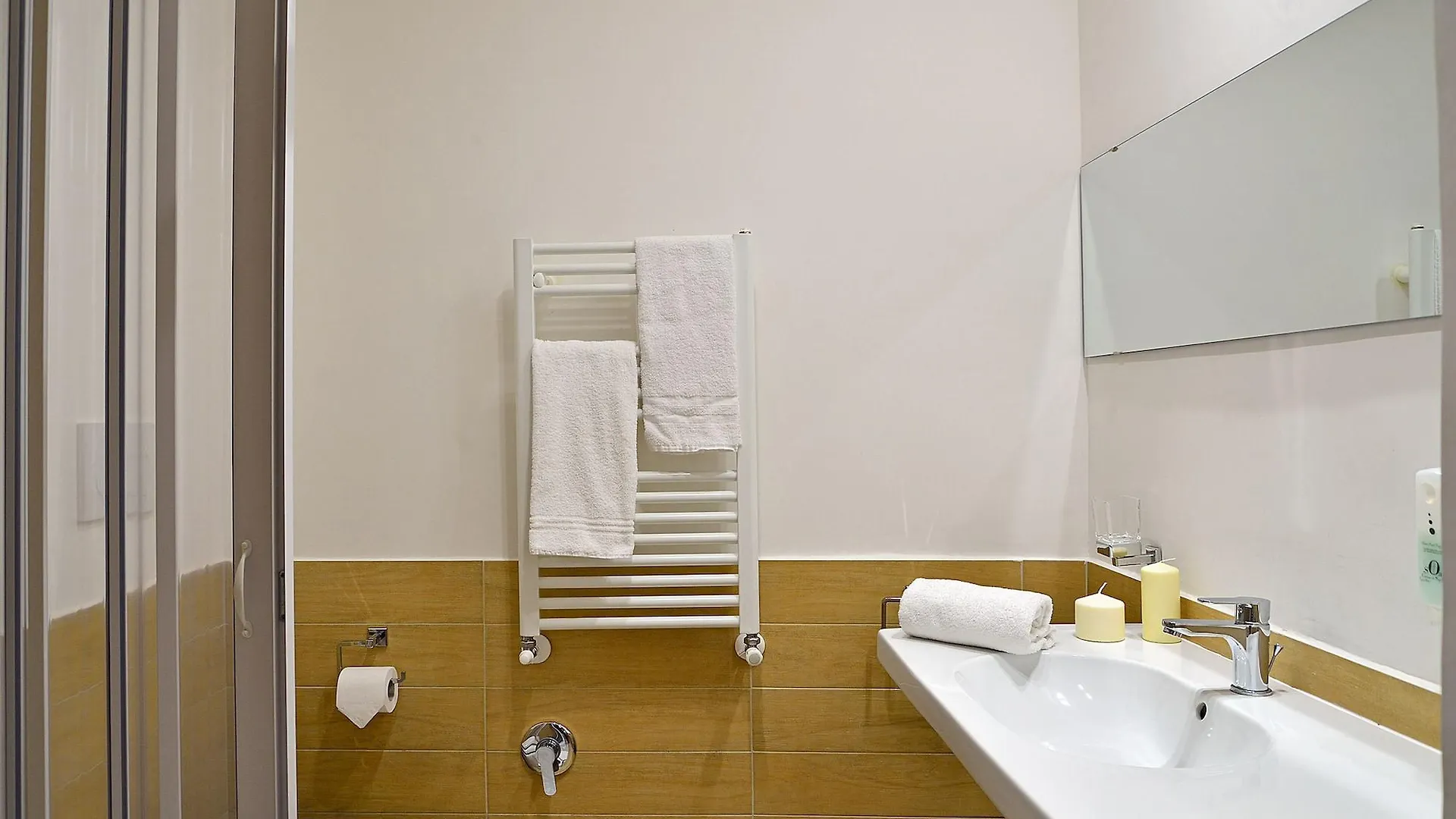 94Rooms Vatican Guest House - Vigliena Roma 2*,